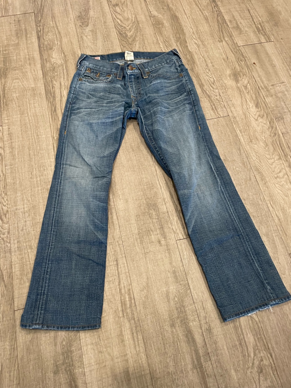 Vintage True Religion World Tour RICKY Medium wash slightly distressed jeans 34